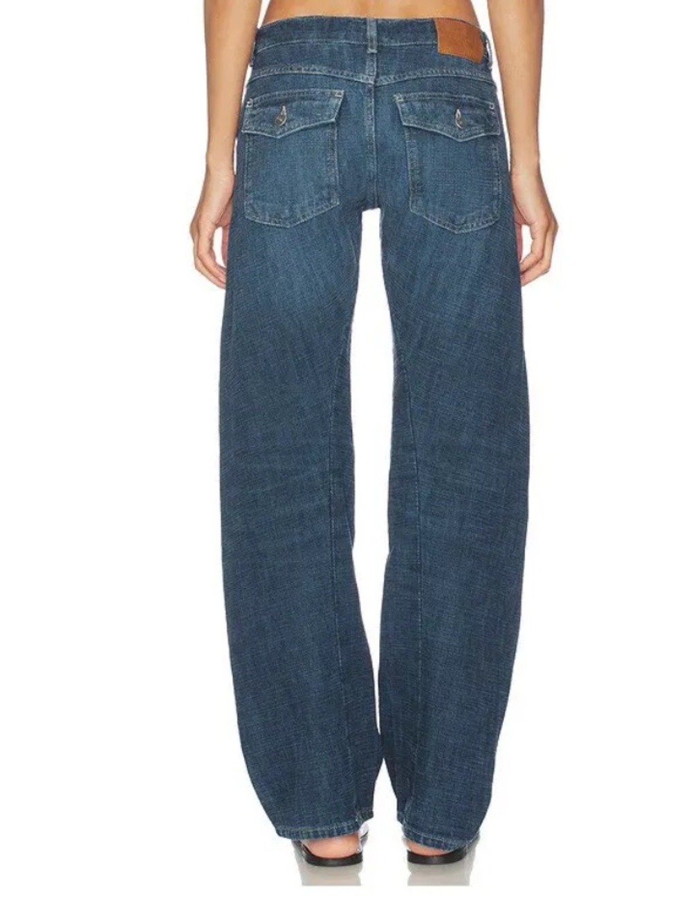 Blue Highland Low-Rise Twisted Bowed Jeans
Color: Indigo
We The Free
NWT - Picture 4 of 14